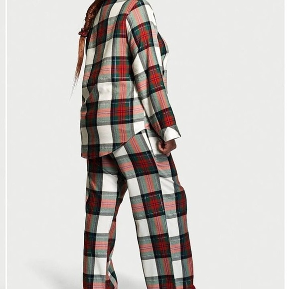 Large VICTORIA'S SECRET Flannel Long Pajama Set - Picture 5 of 12